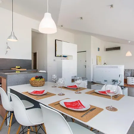 Amazing In With House Sea View * מאלינסקה